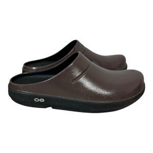 Oofos Oocloog Luxe - Mocha size M9/W11 *FLAW*